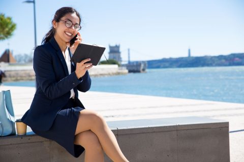 happy-content-business-consultant-talking-to-customer happy-content-business-consultant-talking-to-customer